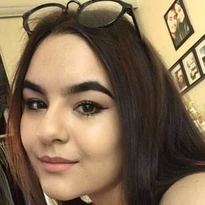 Meet your Posher, Alondra